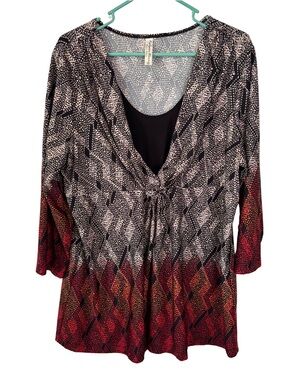 3/$20 Perseption Women's Beige, Red and Black Print 3/4 Sleeve Blouse